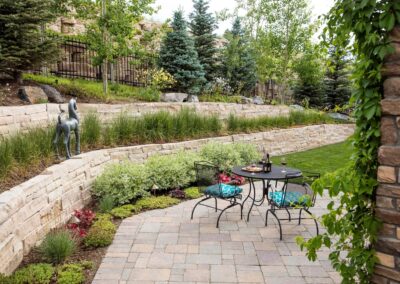 courtyard dining space