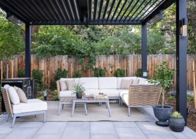 outdoor seating with pergola