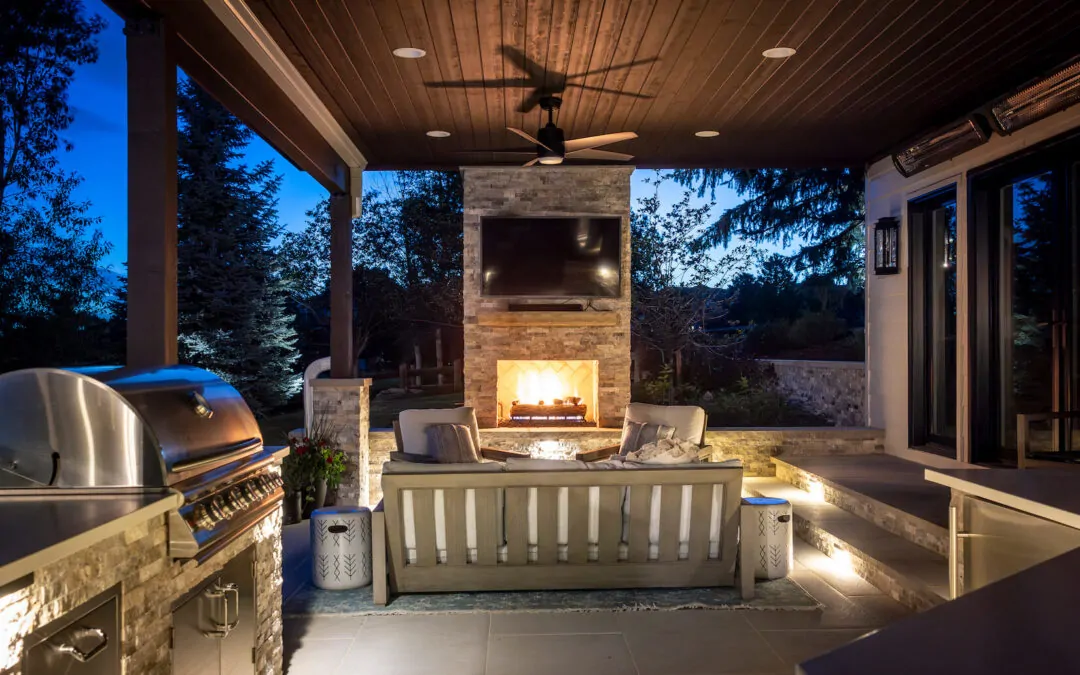 How to Plan an Outdoor Kitchen With Landscaping, Hardscaping, and Shade