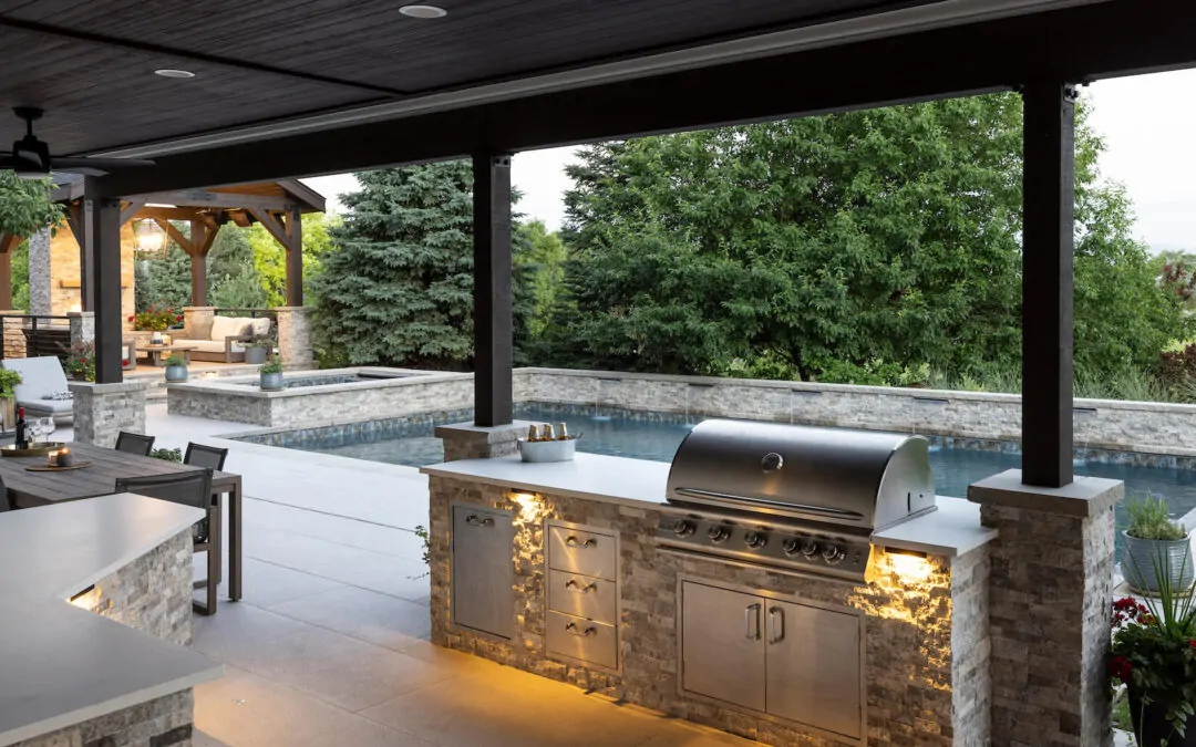 Do Outdoor Kitchens Need to Be Covered?